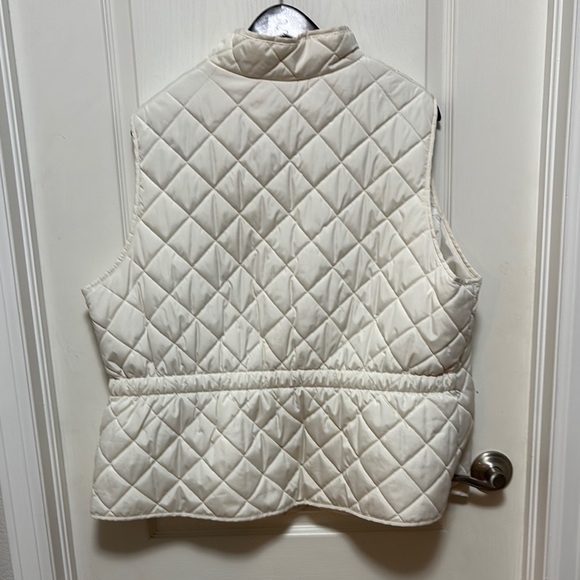 Quilted Cream Vest - Picture 4 of 6